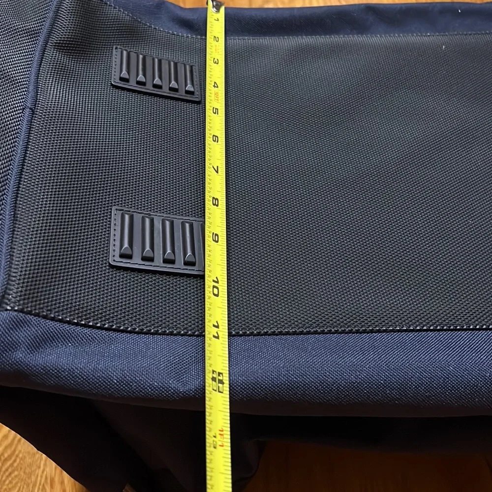 Coronado XL Sports Duffel Bag 23.5” Travel Luggage Blue Gym Tote Nylon‎ EUC